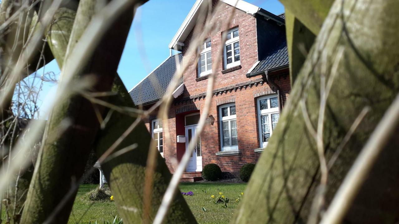 Landhaus Von Felde Esens Esterno foto